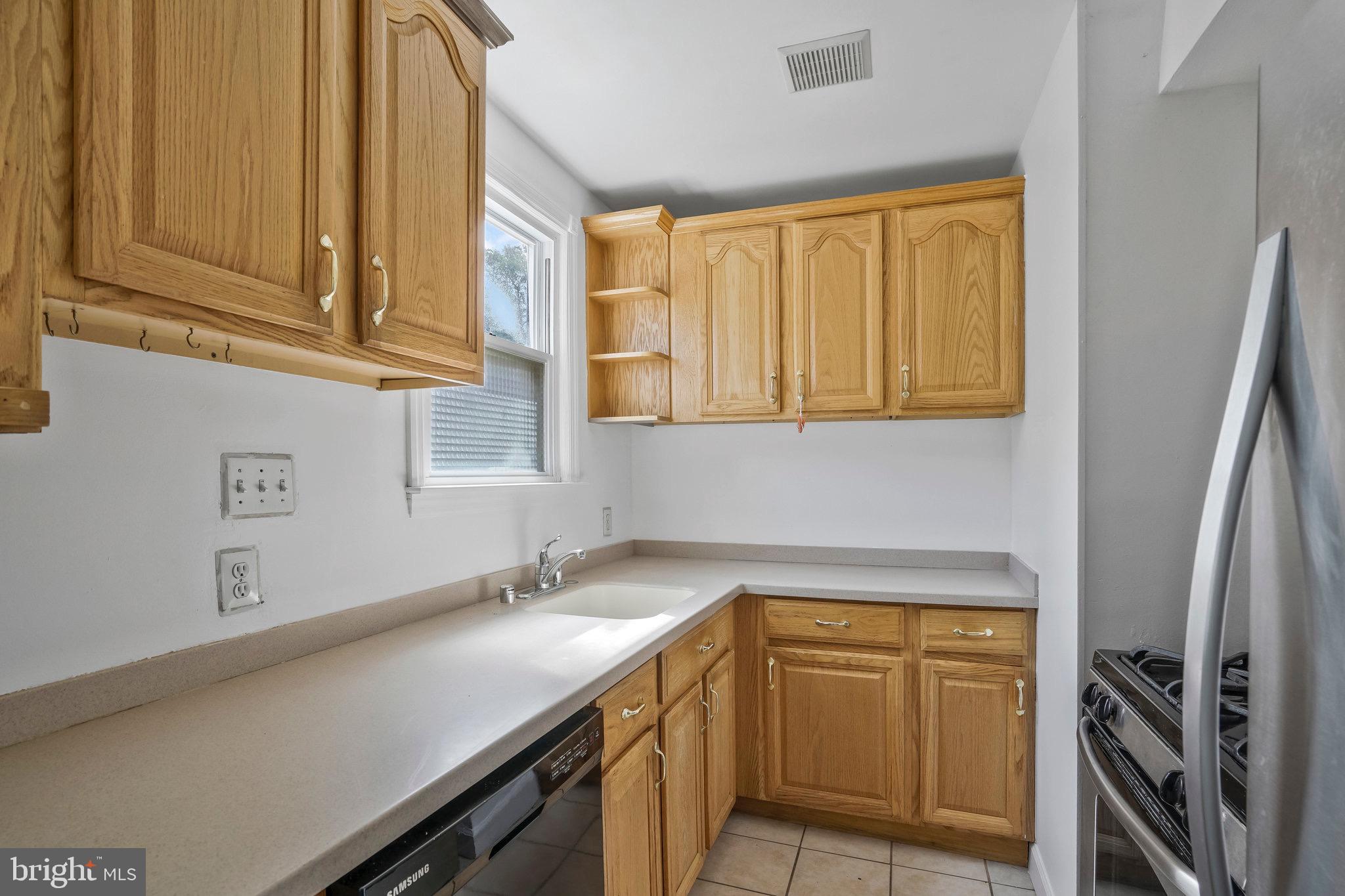 ANNALEE HEIGHTS - Residential