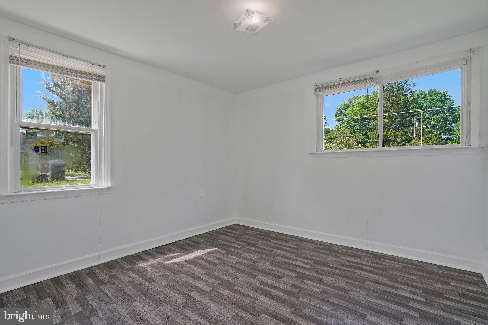 ANNALEE HEIGHTS - Residential