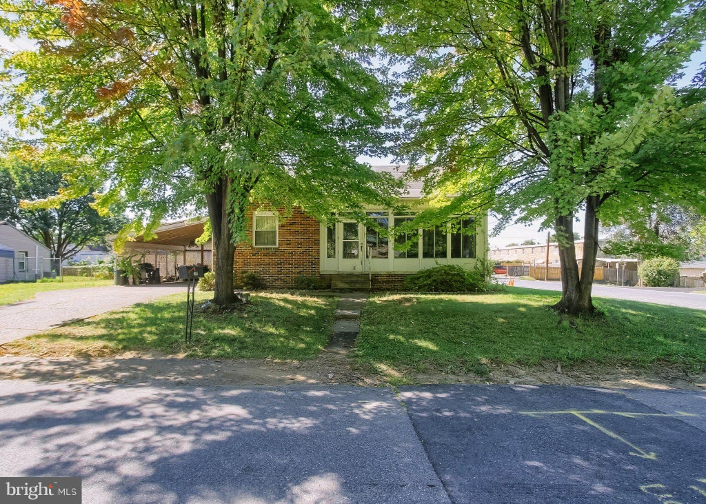 Photo of 271 S 33rd Street, HARRISBURG, PA 17111 (MLS # PADA2063292)