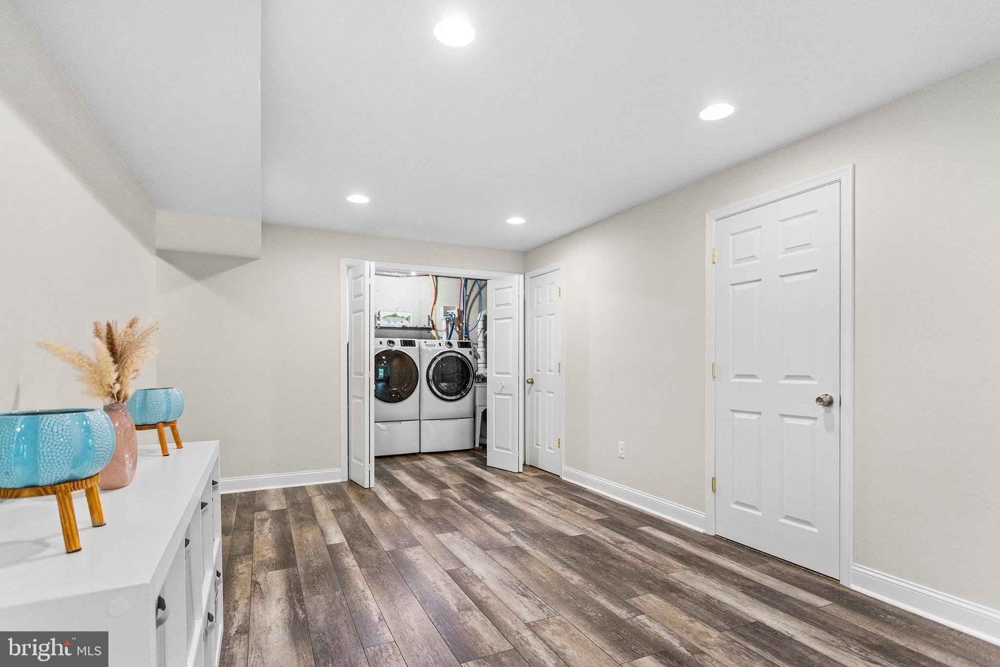SPRING VALLEY WAY - Residential