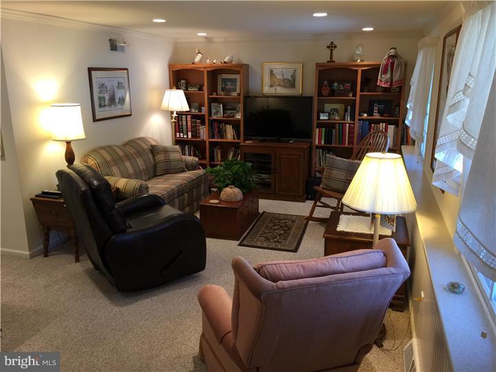 MAPLEWOOD - Residential