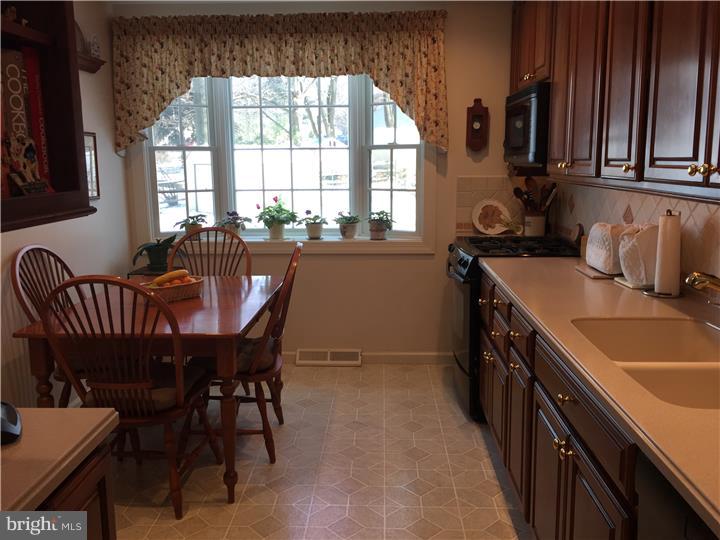 MAPLEWOOD - Residential