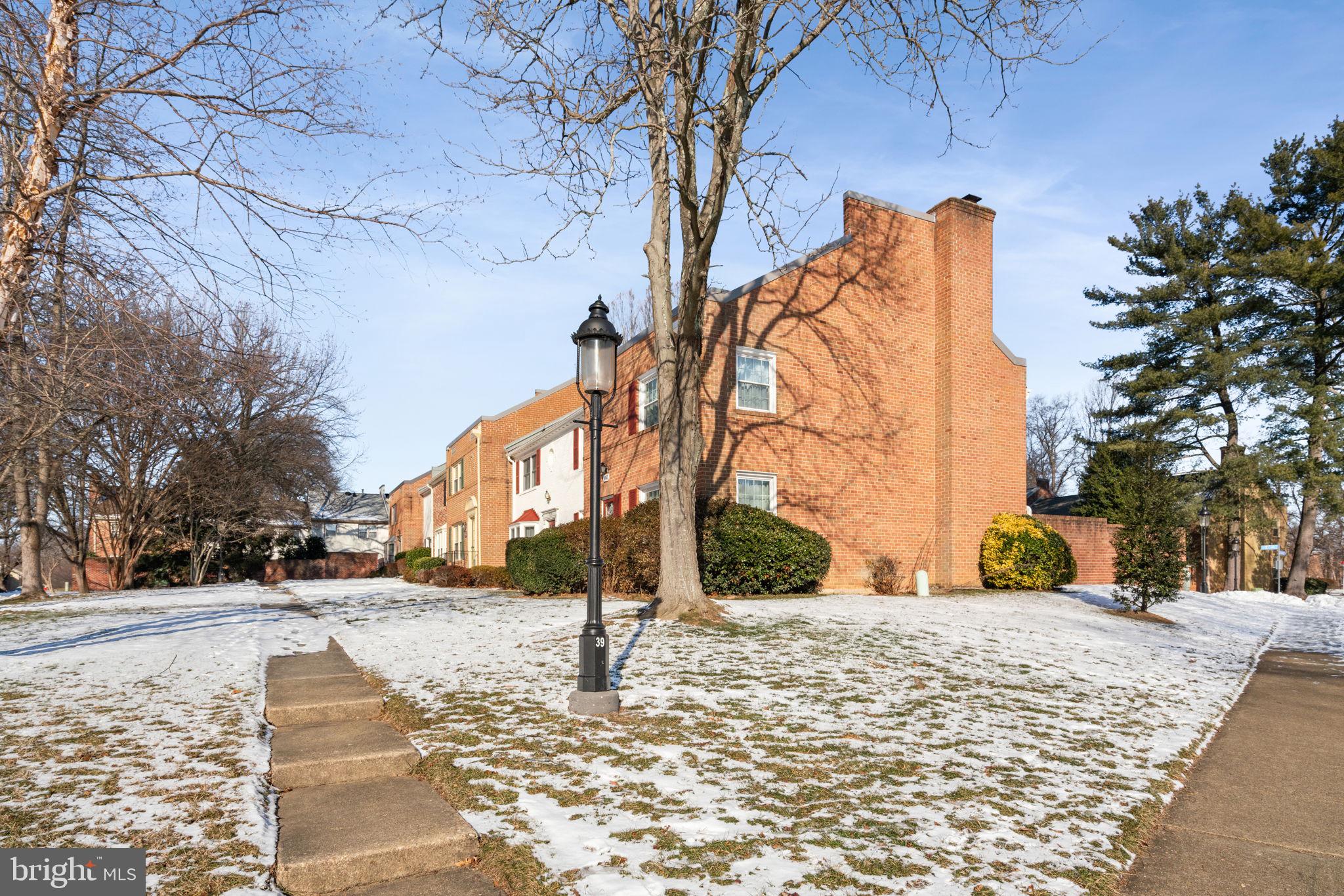 CHARLESTOWN - Residential