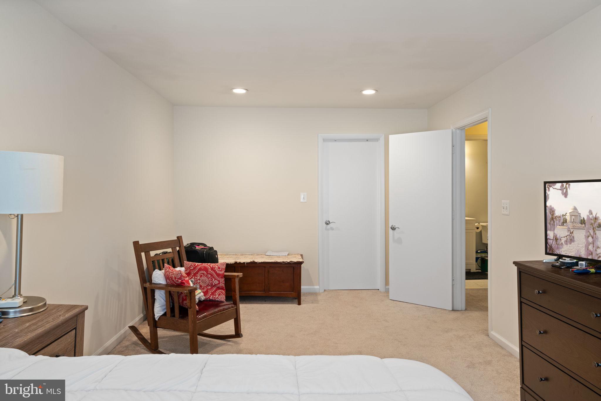 CHARLESTOWN - Residential