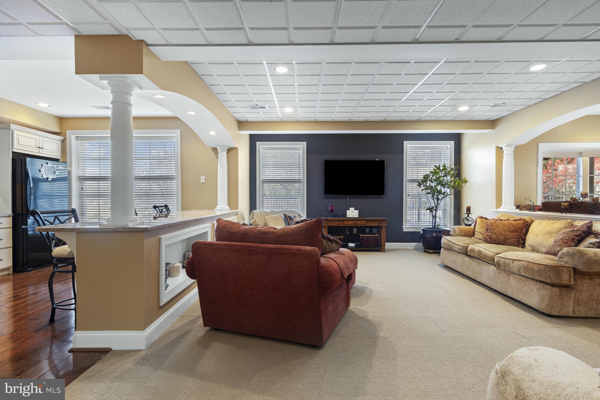 LAUREL HEIGHTS - Residential