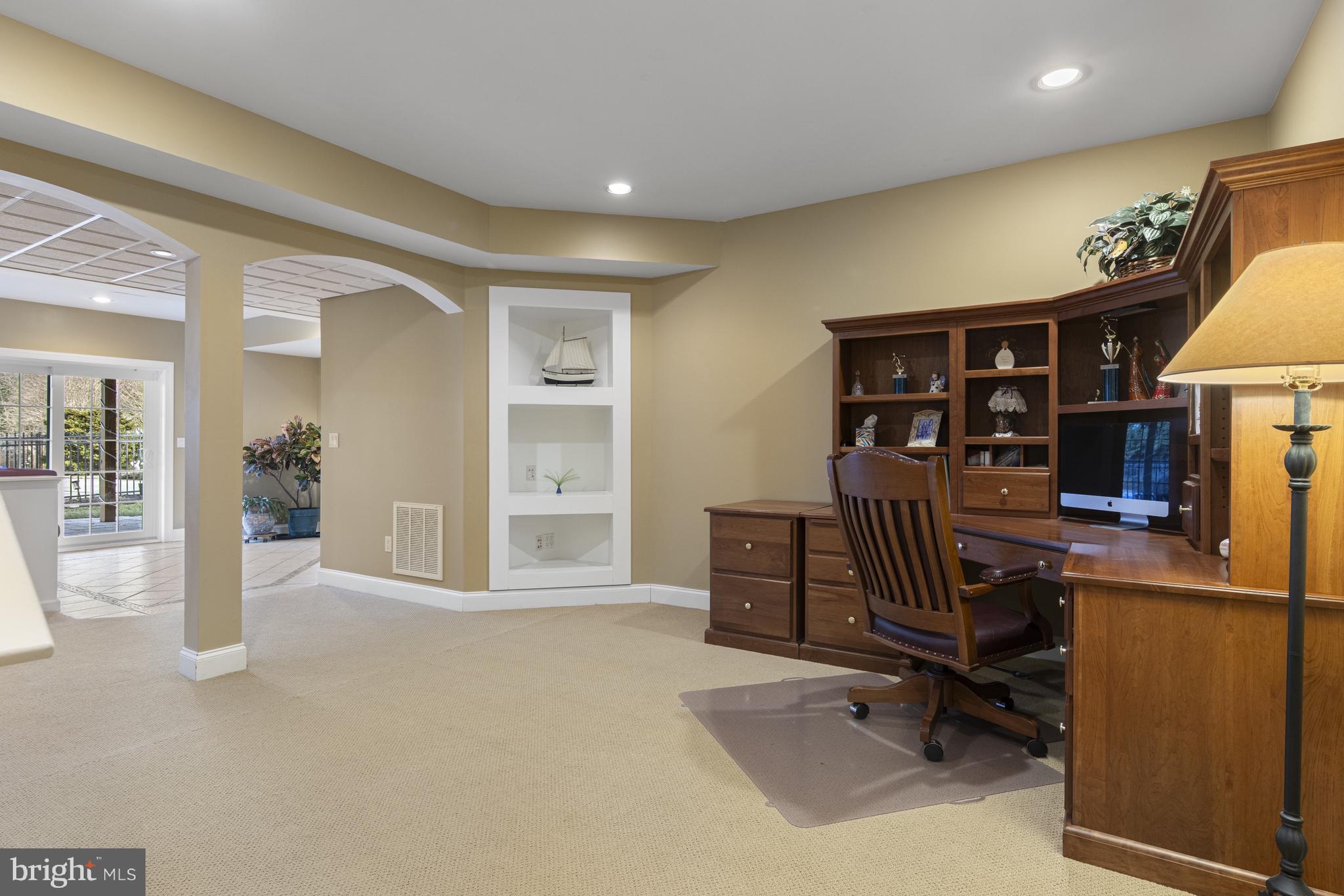 LAUREL HEIGHTS - Residential