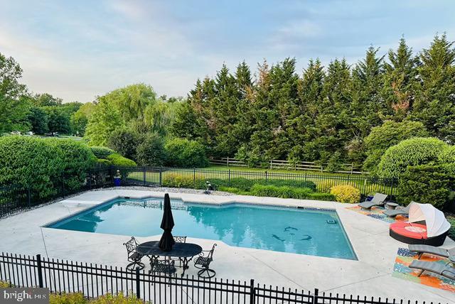 LAUREL HEIGHTS - Residential