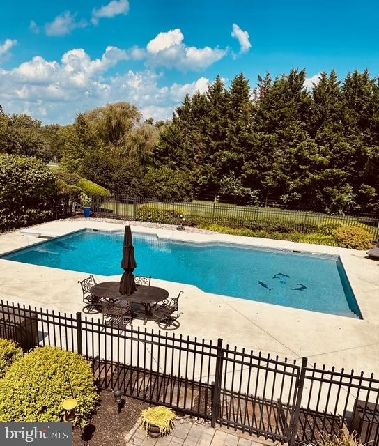 LAUREL HEIGHTS - Residential