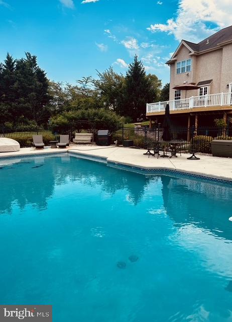 LAUREL HEIGHTS - Residential