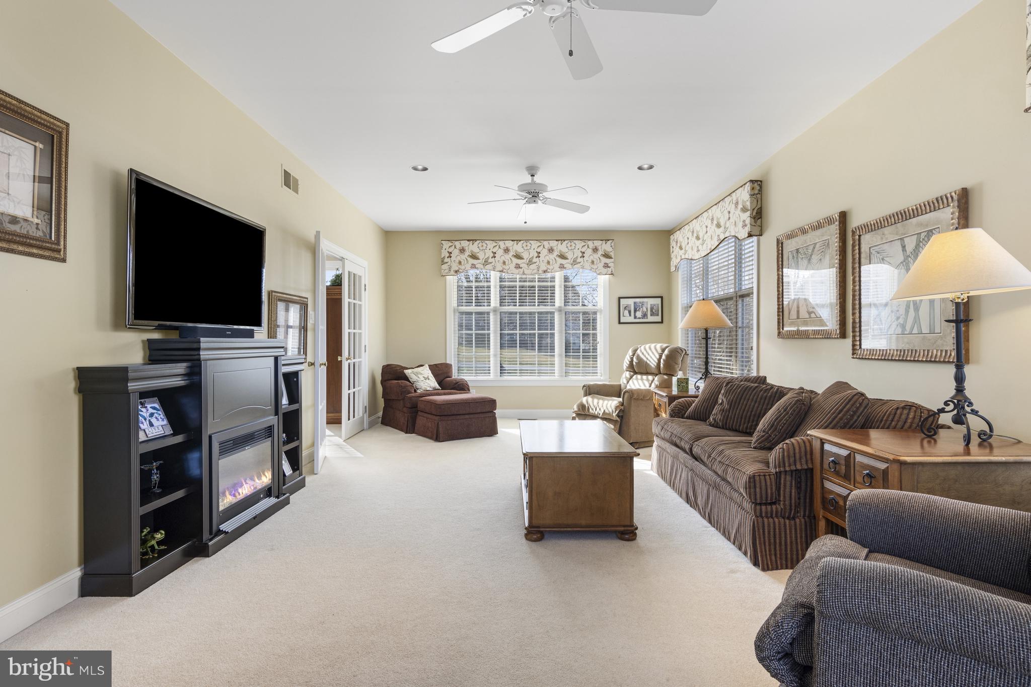 LAUREL HEIGHTS - Residential