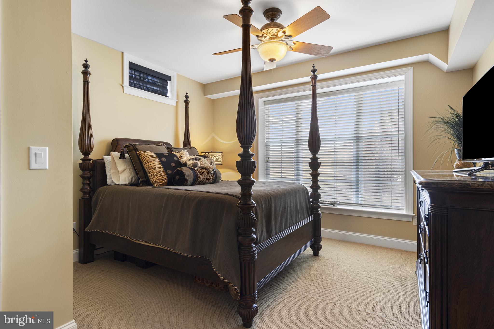 LAUREL HEIGHTS - Residential