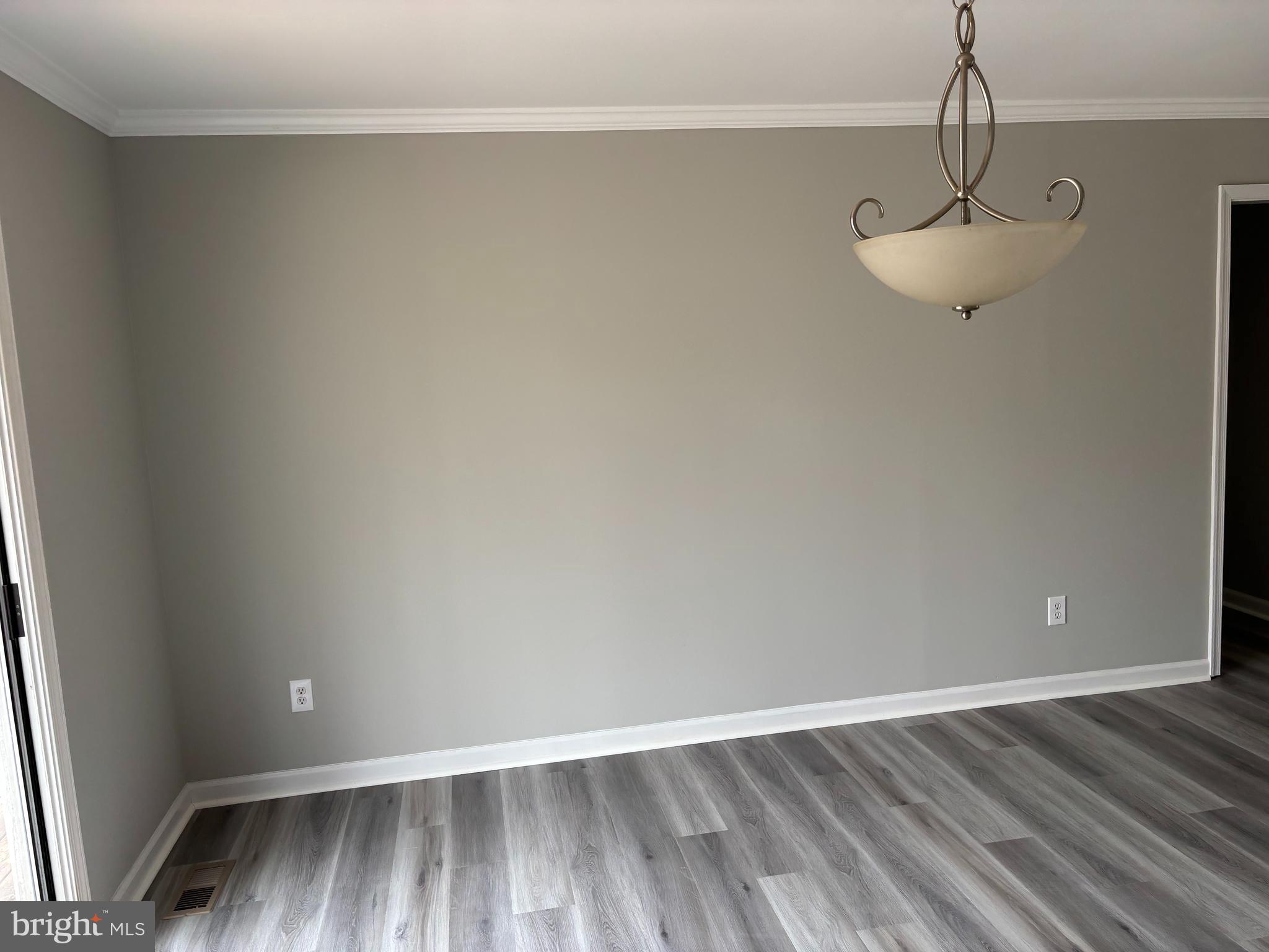 LAKE OF THE WOODS - Residential Lease