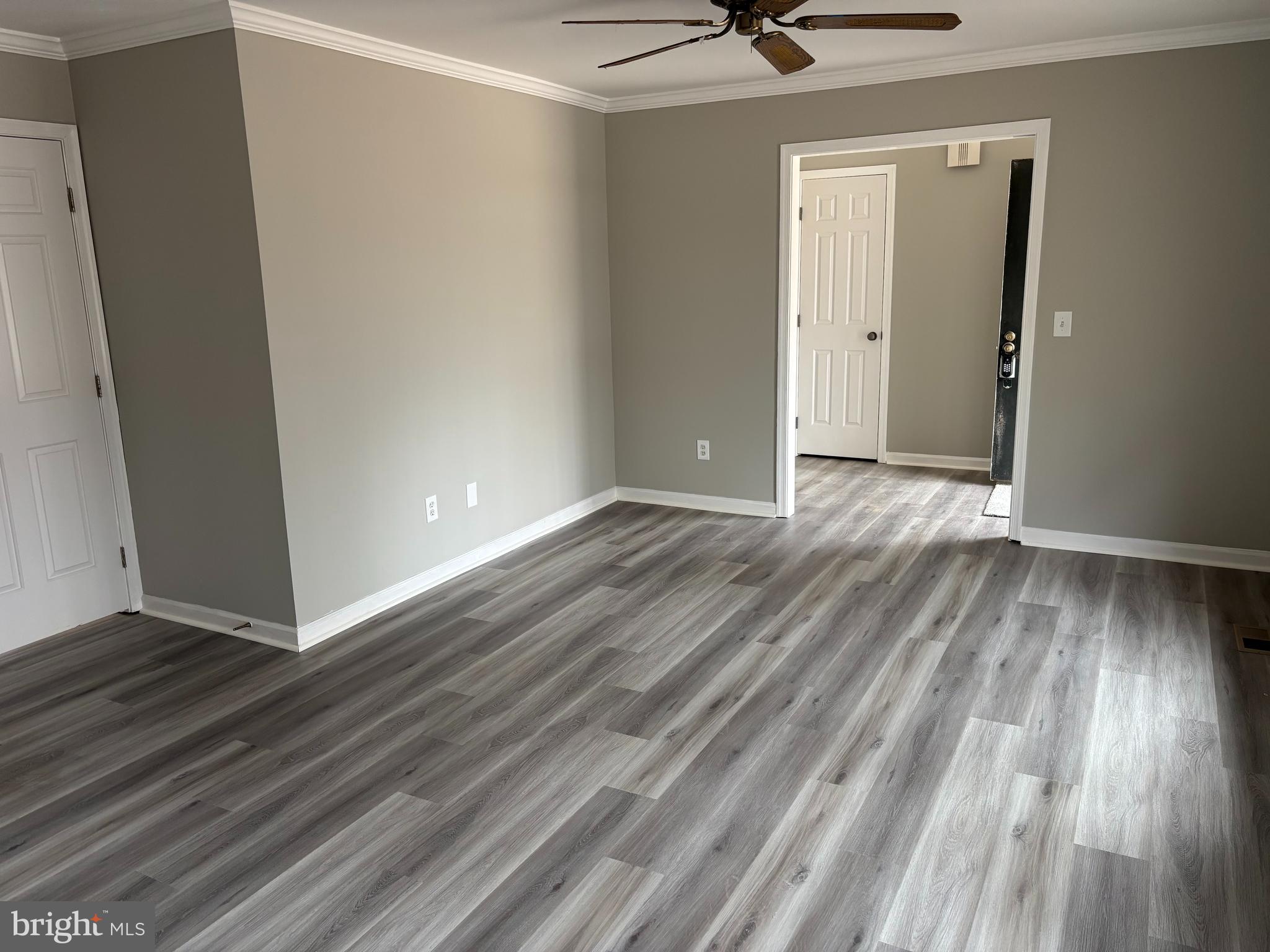 LAKE OF THE WOODS - Residential Lease