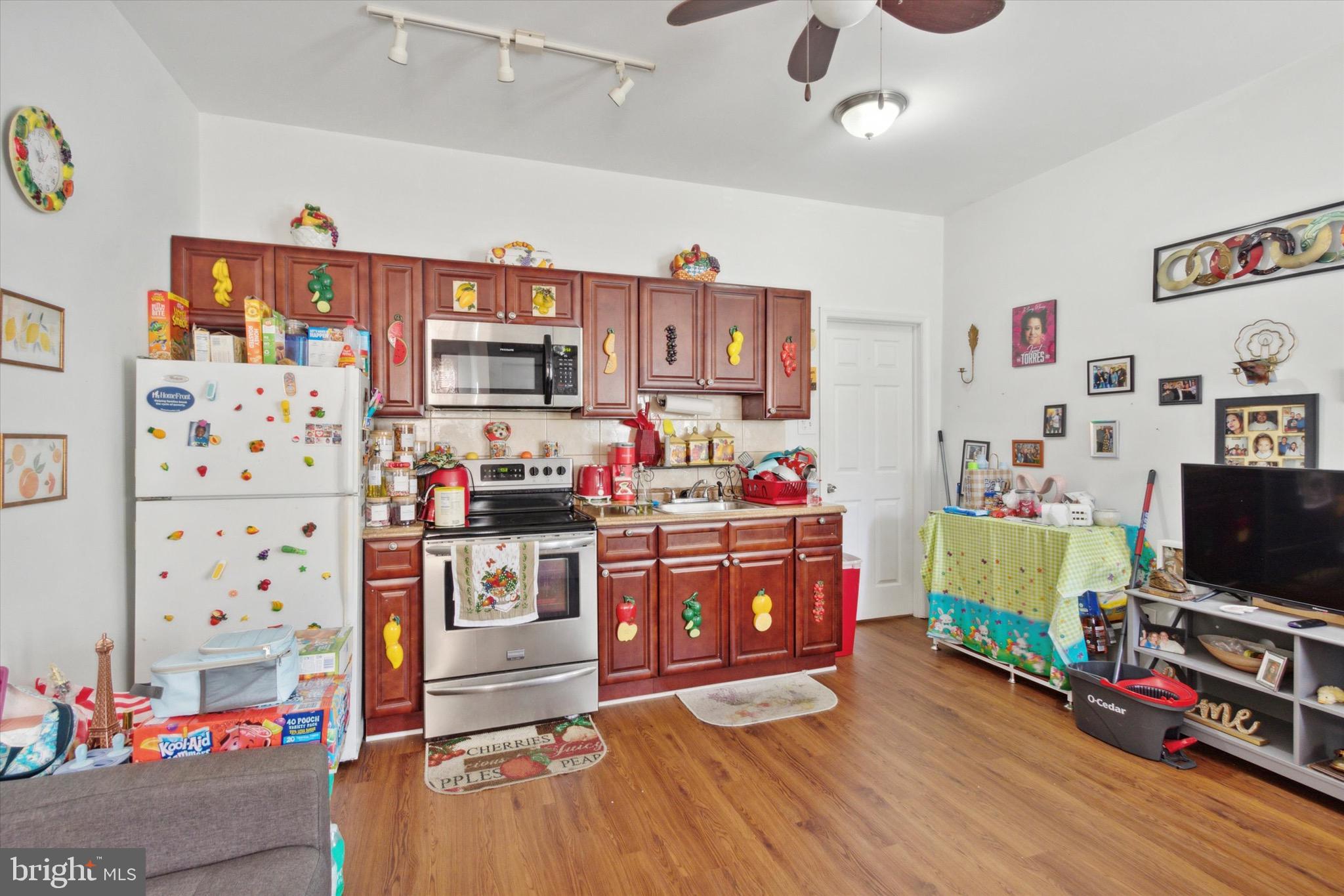 FRANKFORD - Residential Income