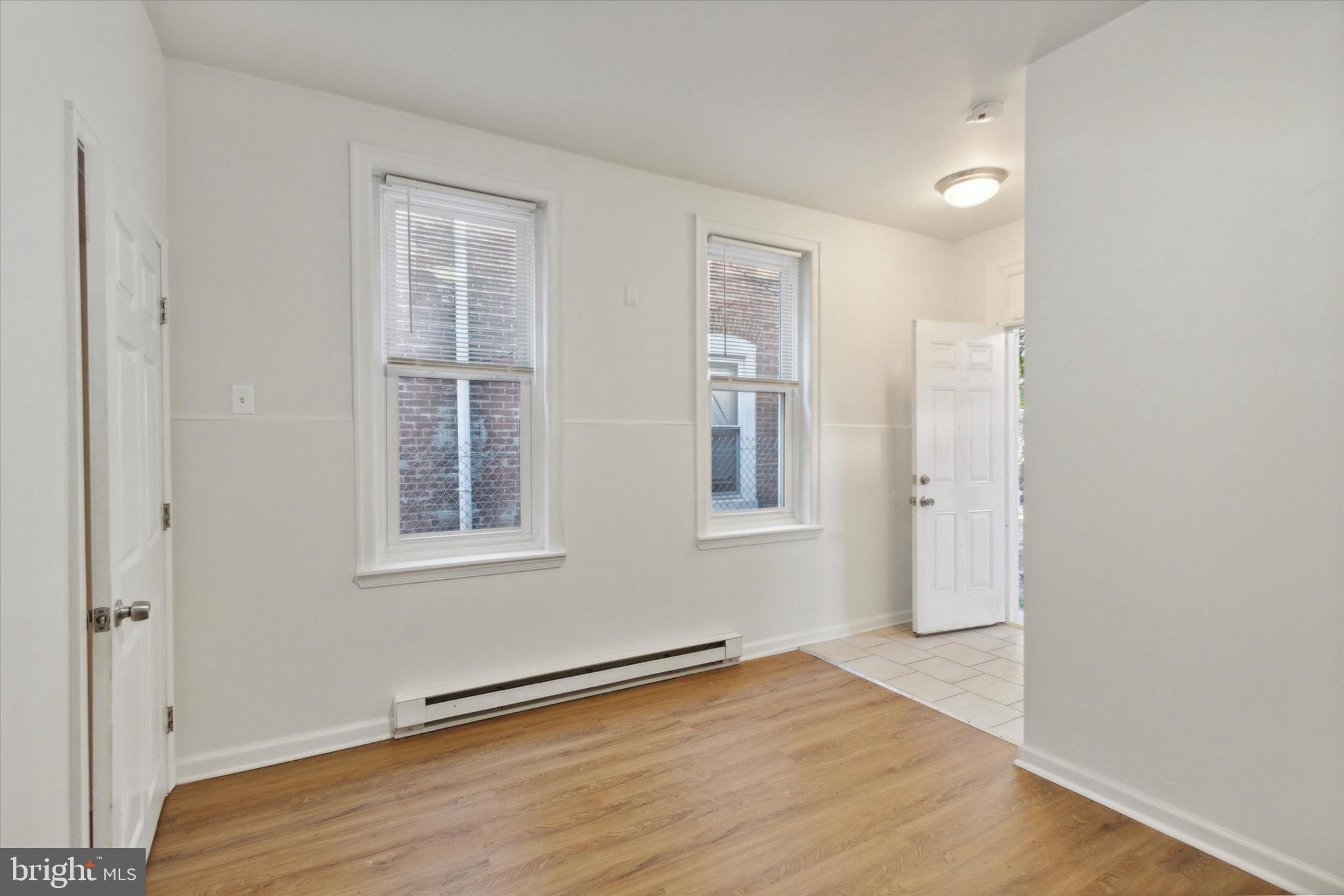 FRANKFORD - Residential Income