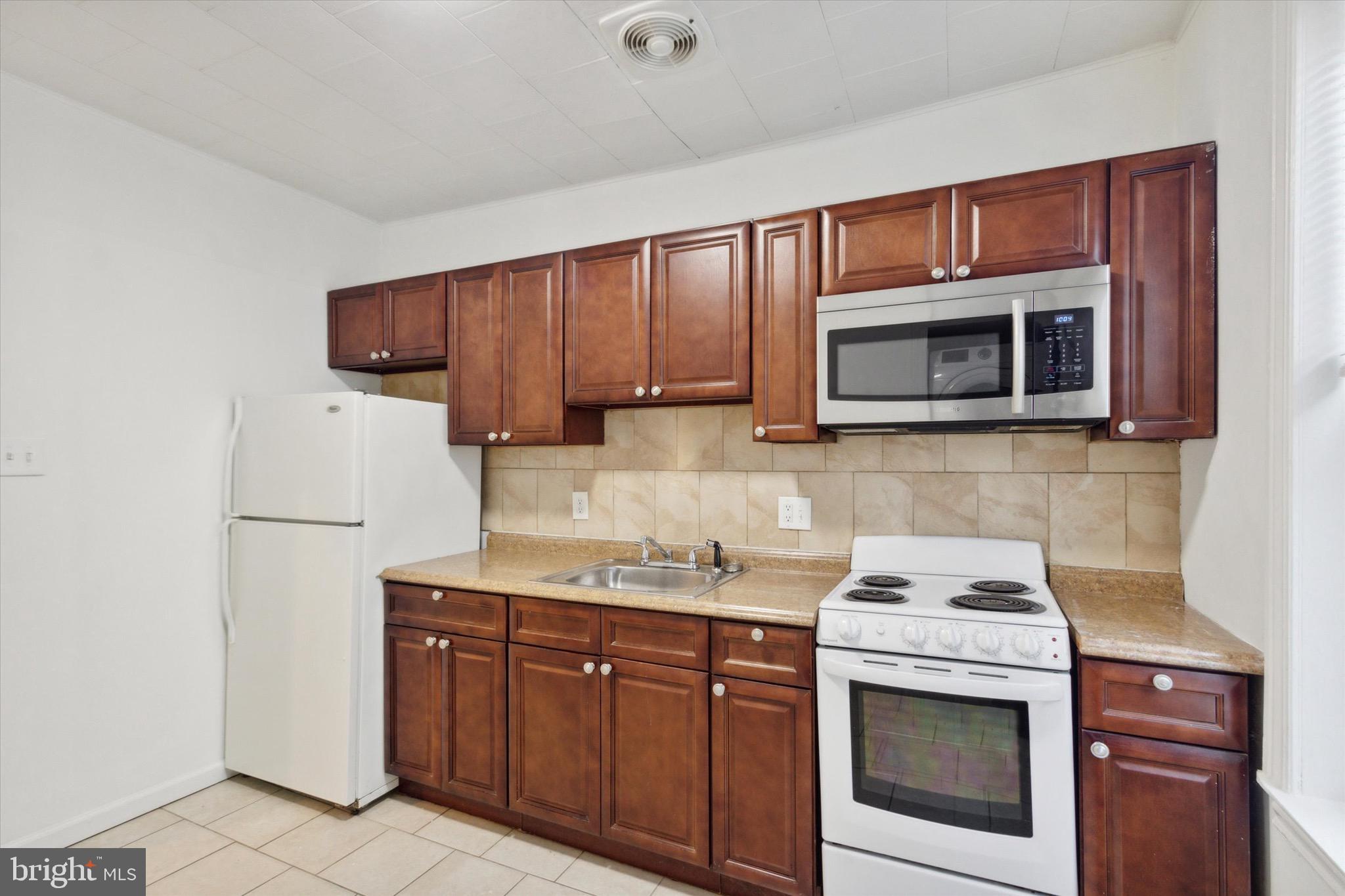 FRANKFORD - Residential Income