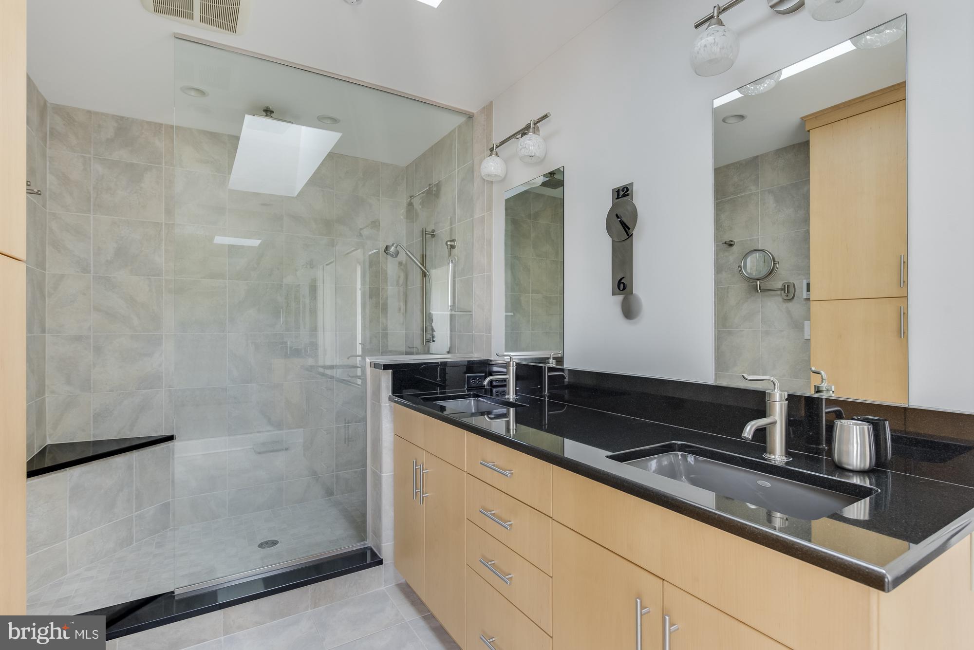 EASTPORT - Residential