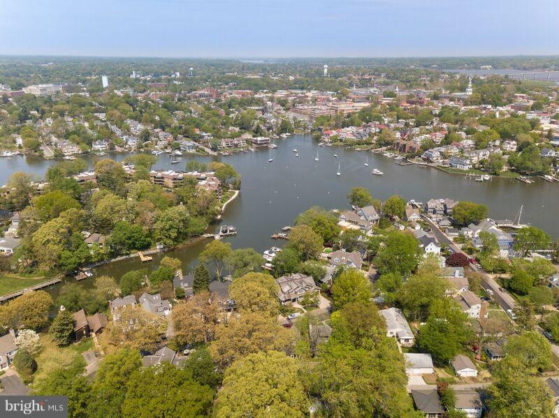 EASTPORT - Residential