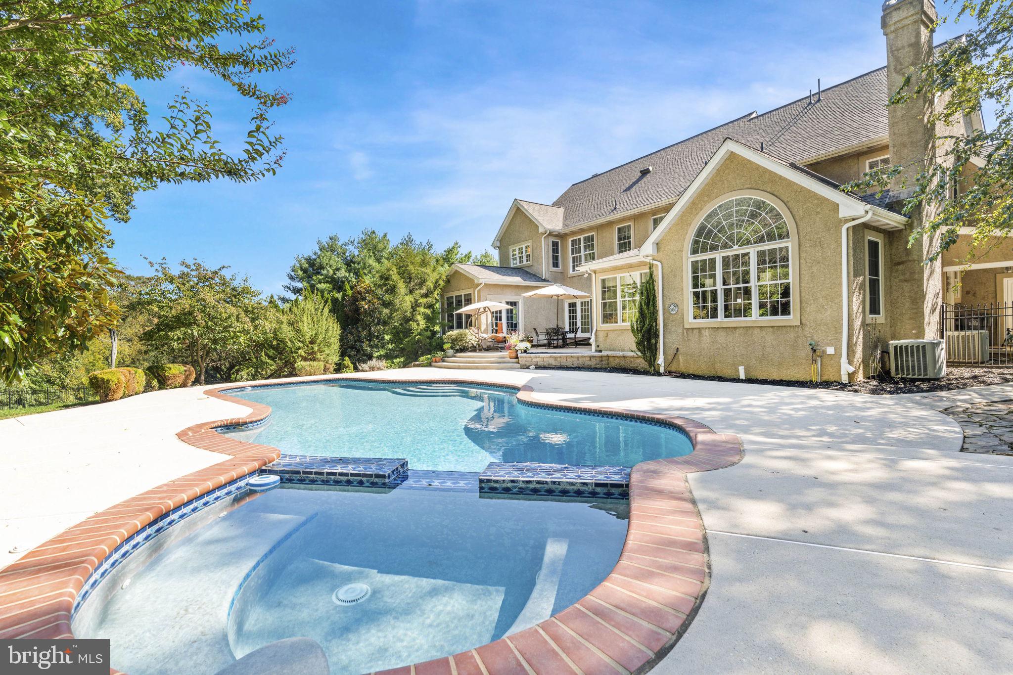 CARLTON NORTH GATE - Residential