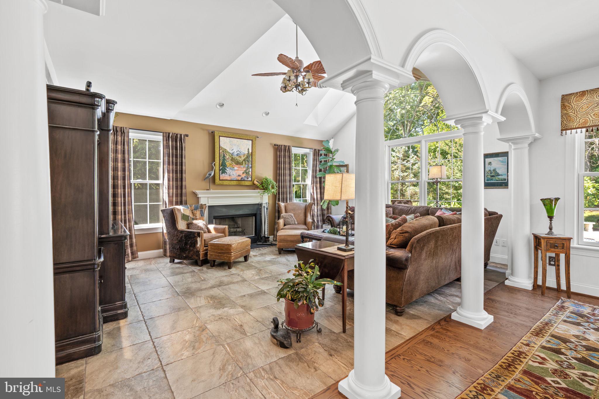 CARLTON NORTH GATE - Residential