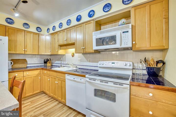 WAVERLY - Residential