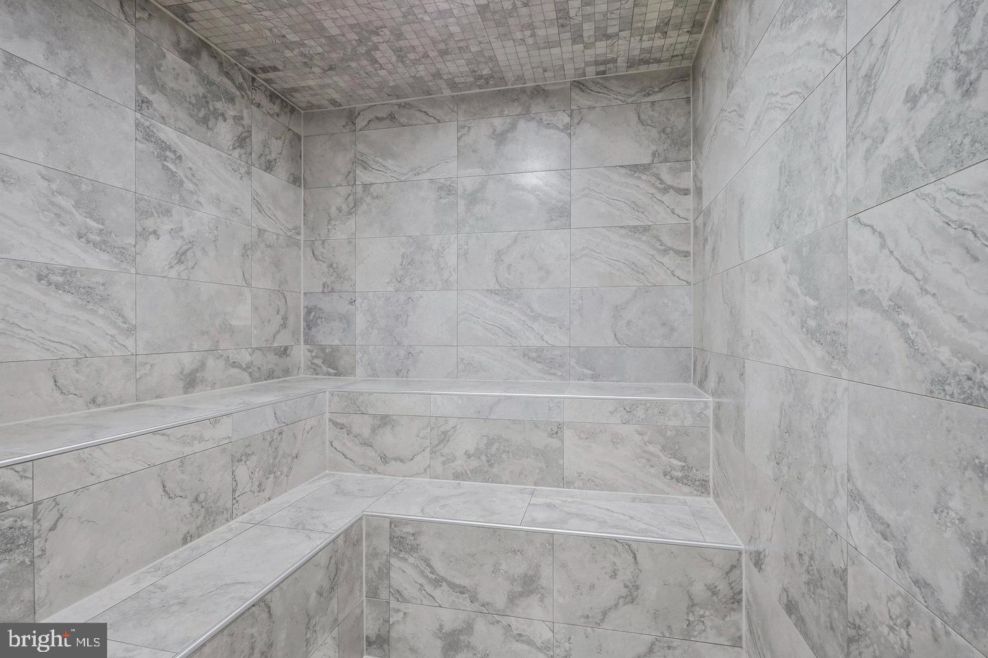 SKYLINE SQUARE CONDO - Residential Lease