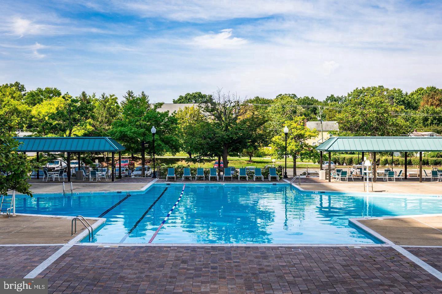 SKYLINE SQUARE CONDO - Residential Lease