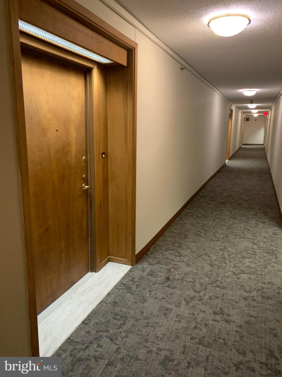 SKYLINE SQUARE CONDO - Residential Lease