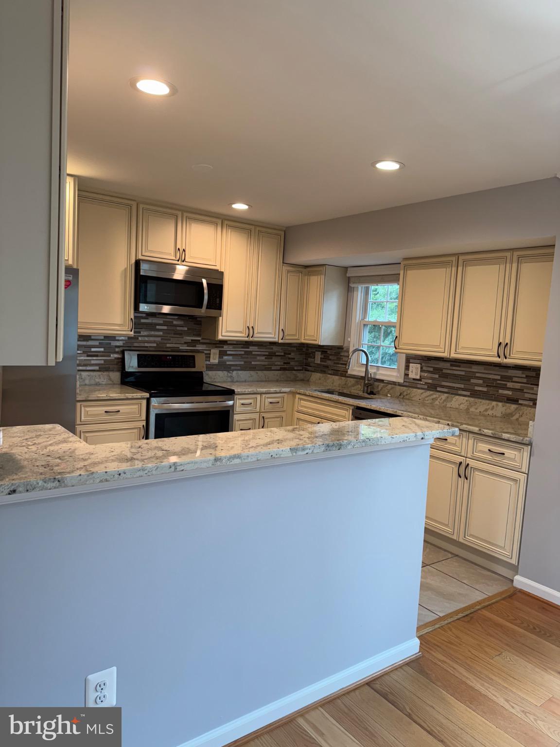 BURKE CENTRE - Residential Lease