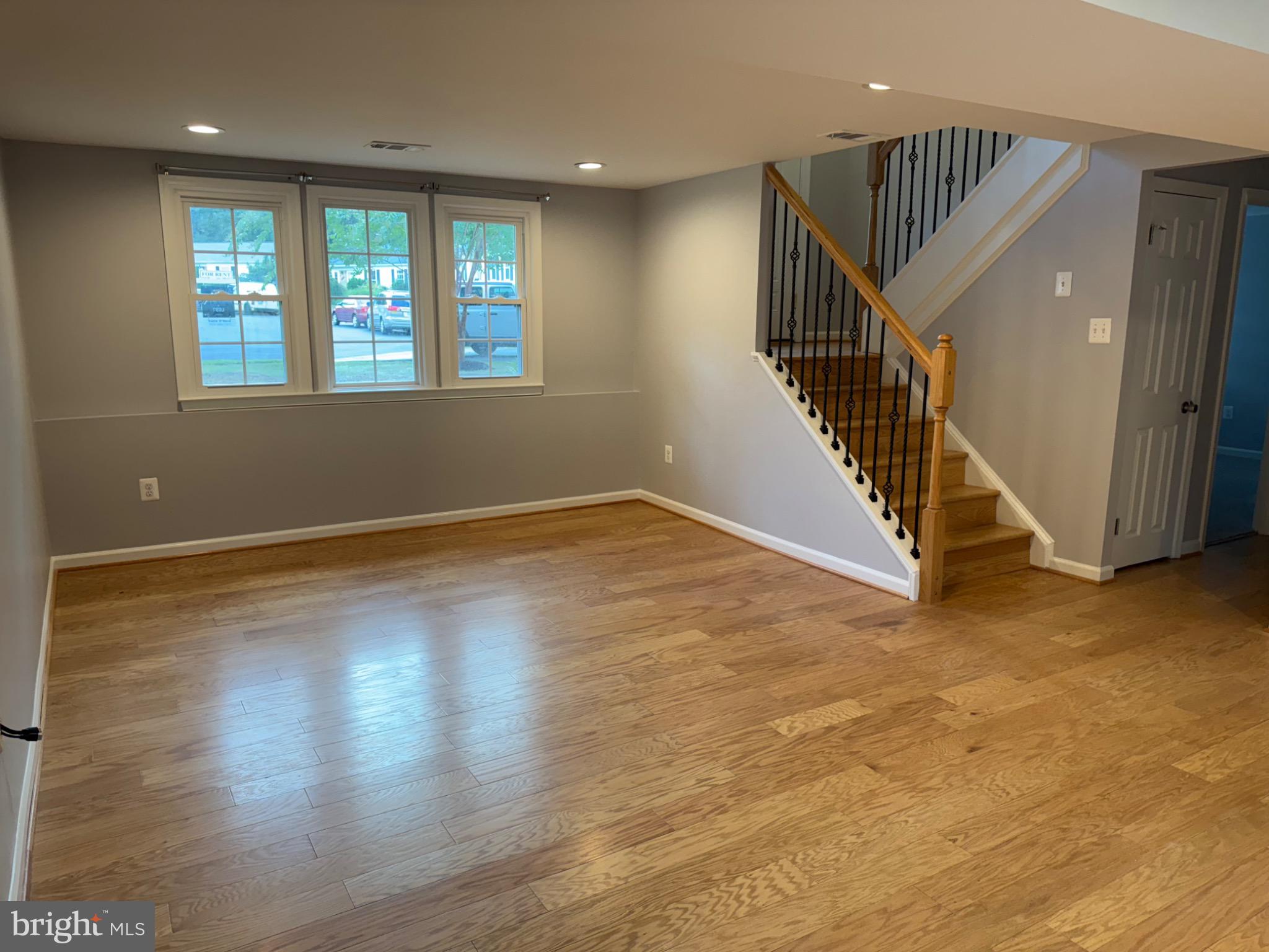 BURKE CENTRE - Residential Lease