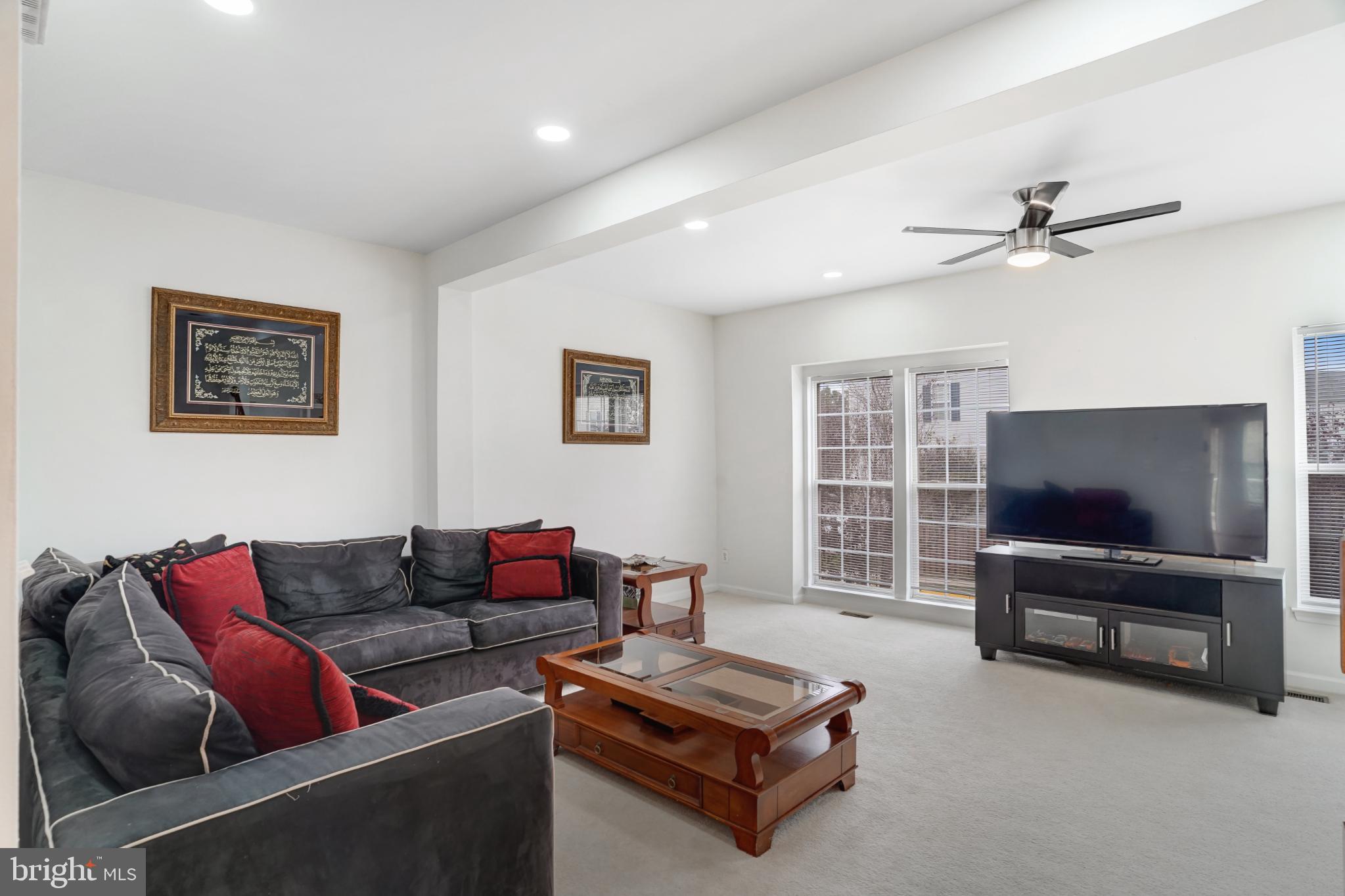 SOMERSET - Residential