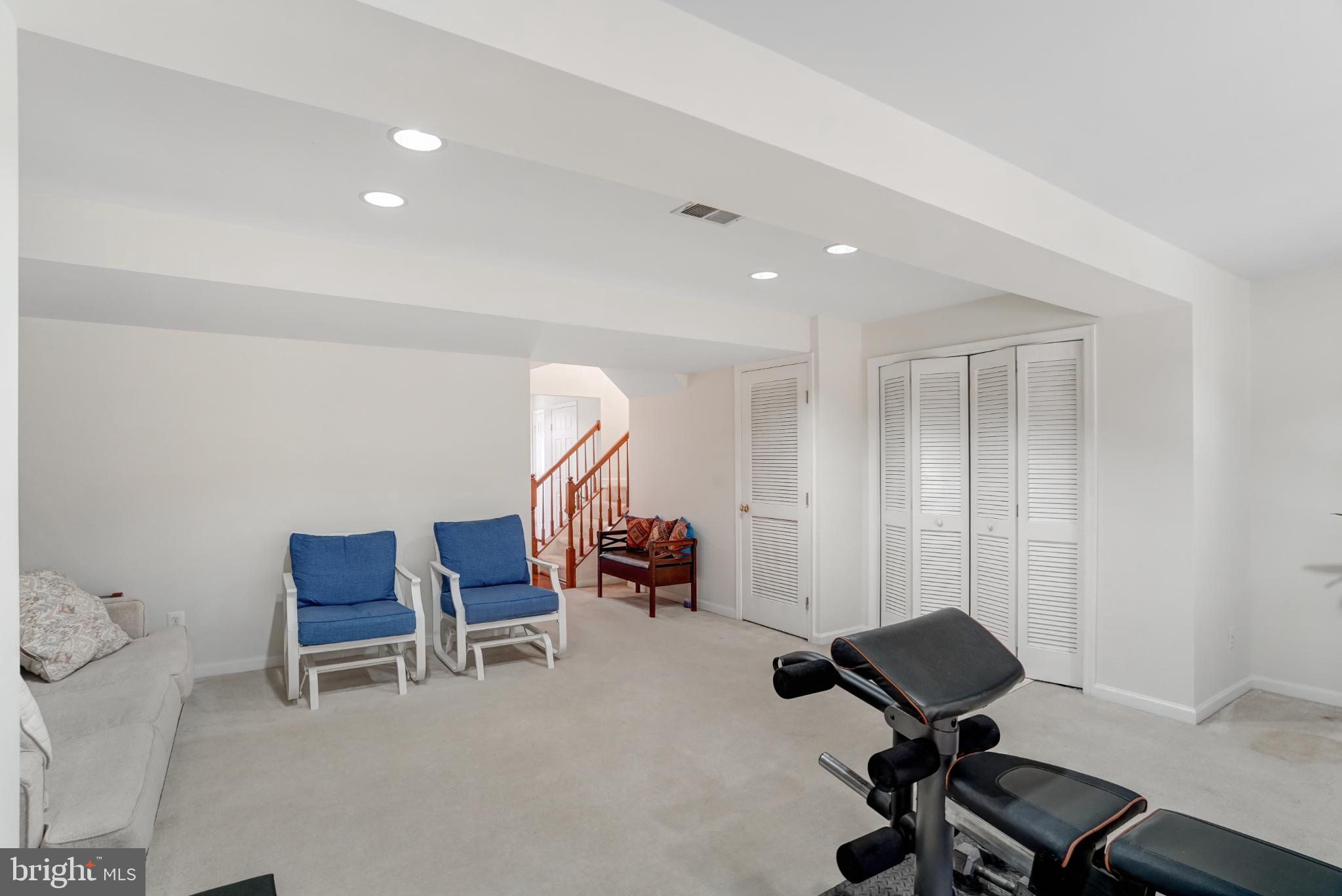 SOMERSET - Residential