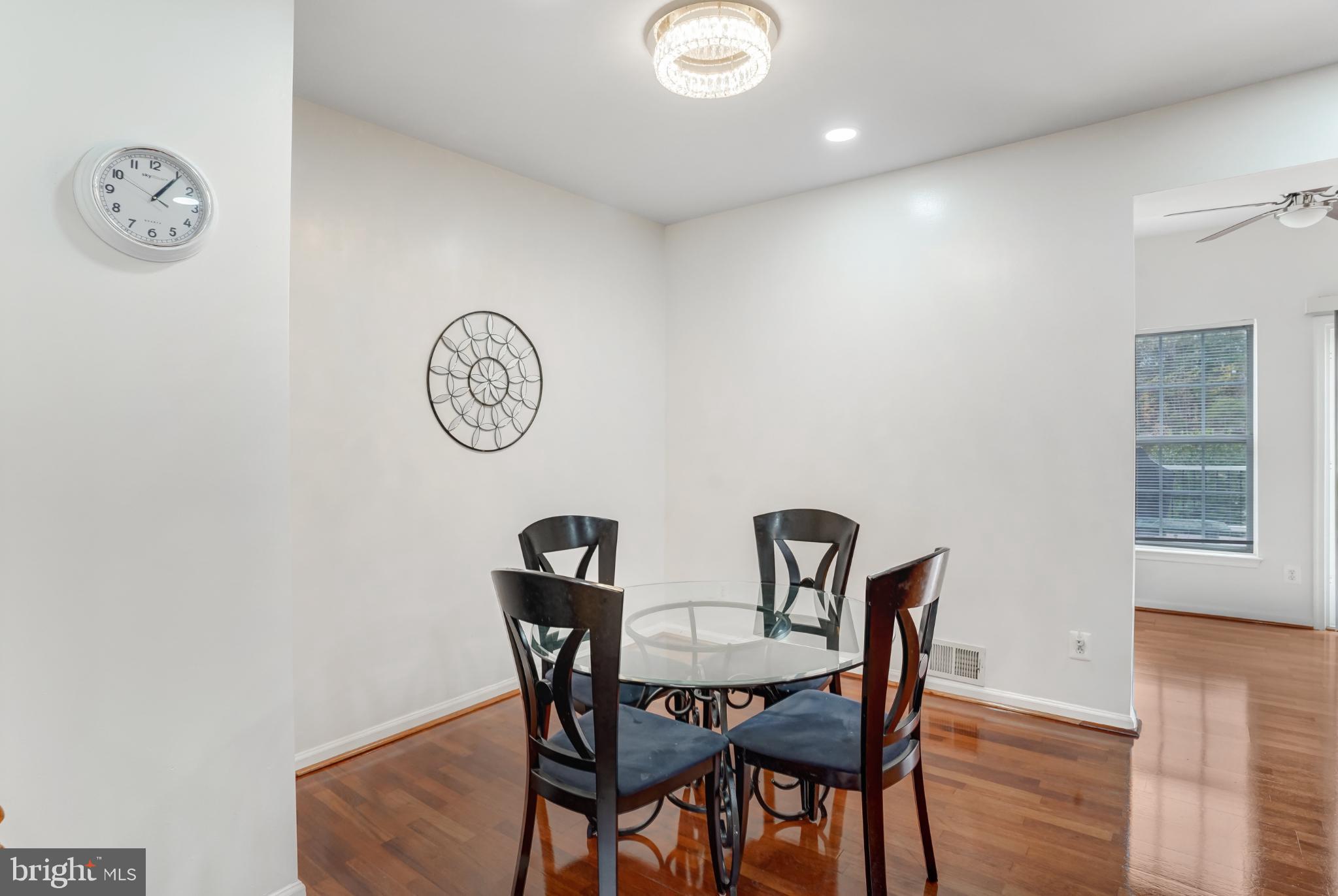 SOMERSET - Residential