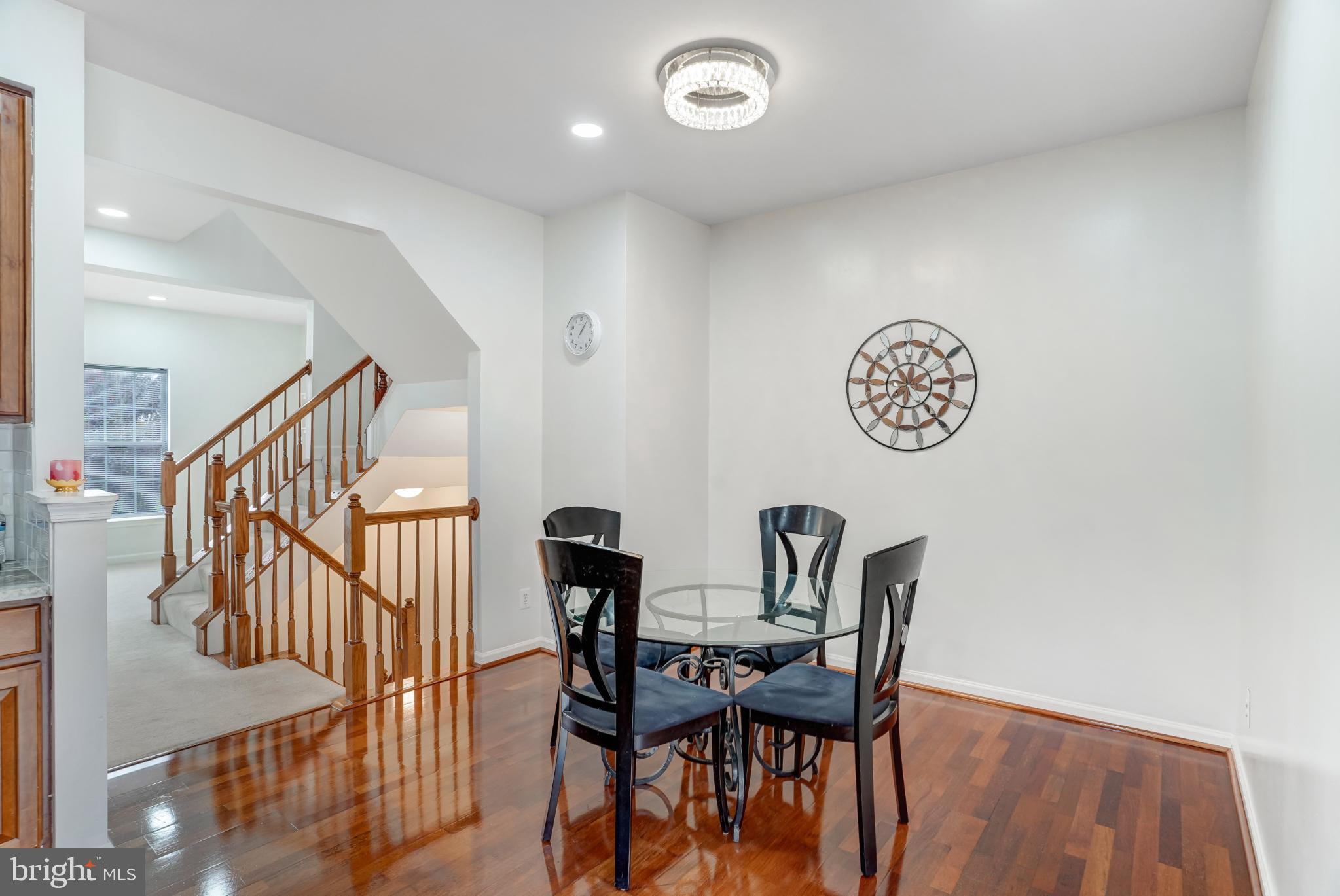 SOMERSET - Residential