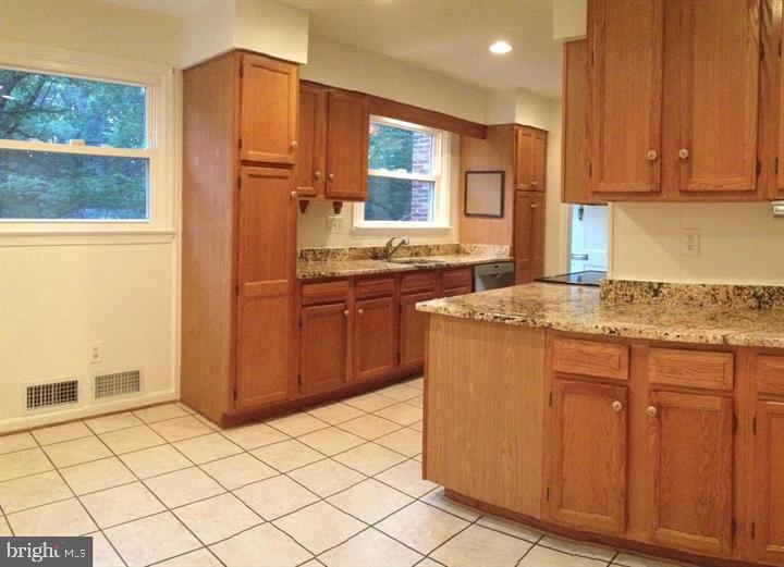 TUSCULUM - Residential Lease