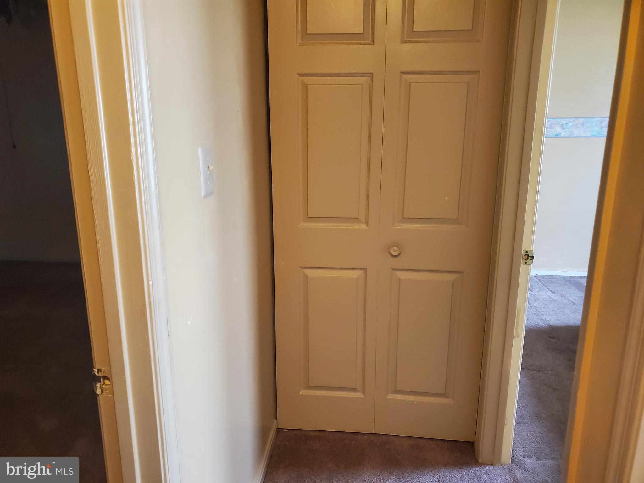 WHITE OAK VILLAGE - Residential