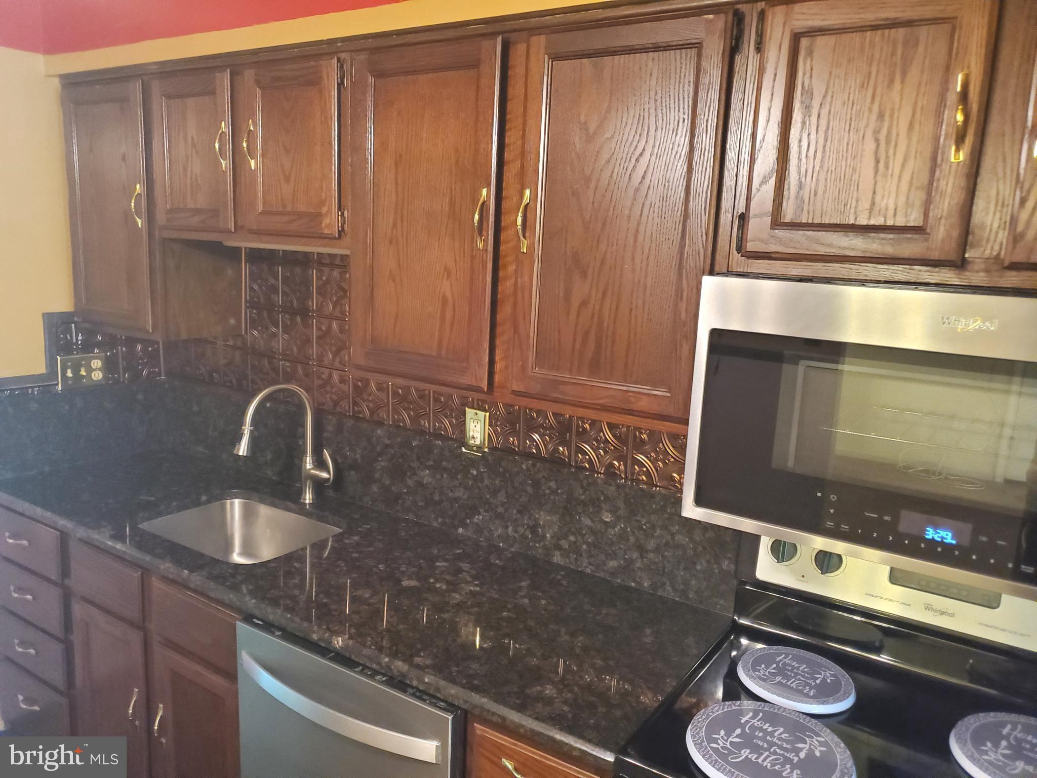 WHITE OAK VILLAGE - Residential