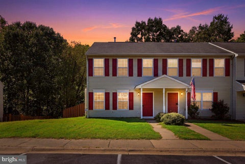 Townhouse For Rent - 9918 Matti Hill Court<br/> FREDERICKSBURG, VA 22408