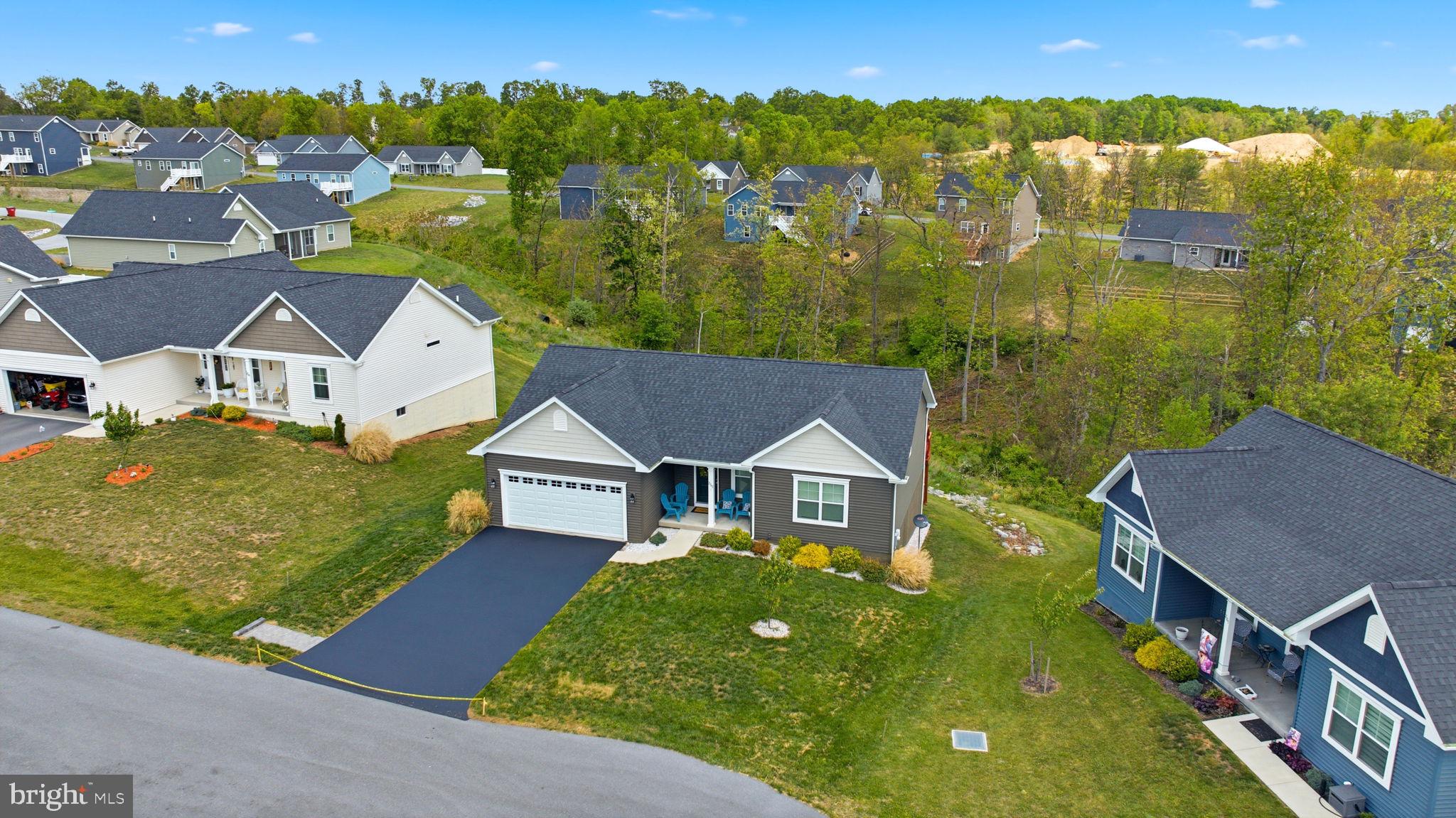 BRIDLE CREEK - Residential
