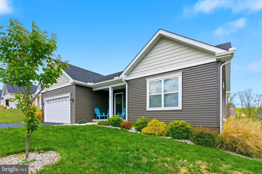 255 Quinella Court, Martinsburg, WV 25404
