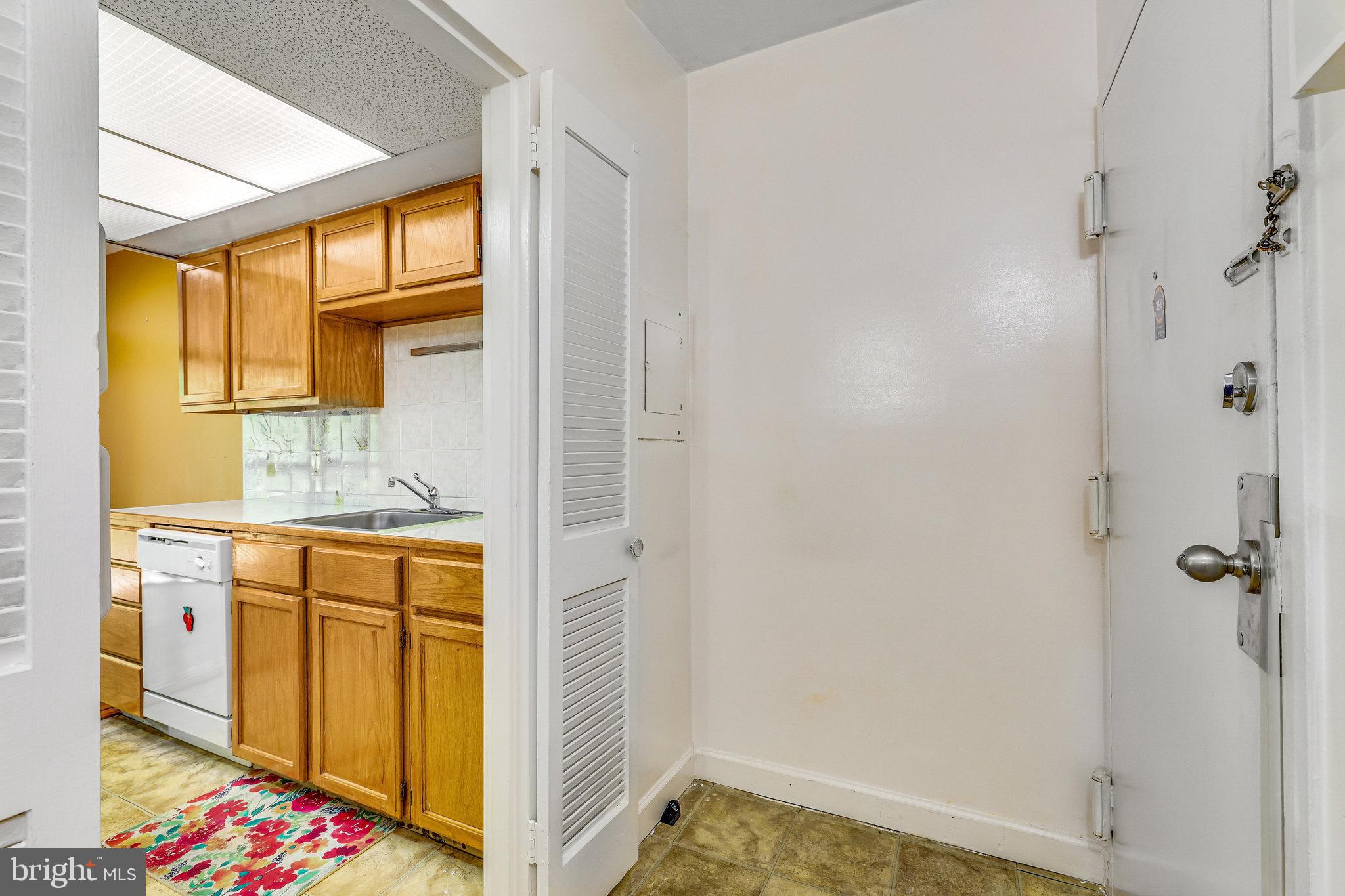 SHADOWOOD - Residential Lease