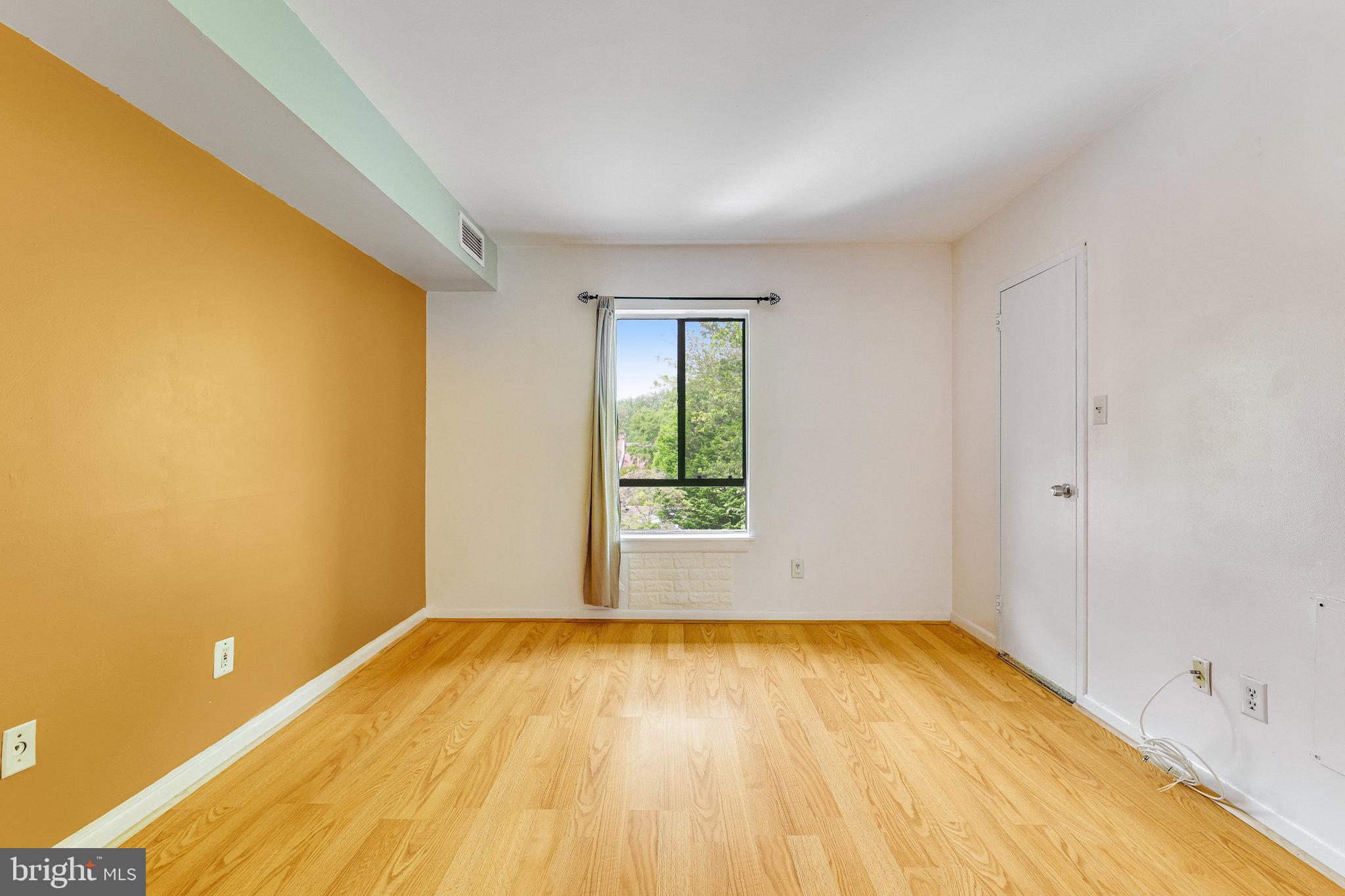 SHADOWOOD - Residential Lease