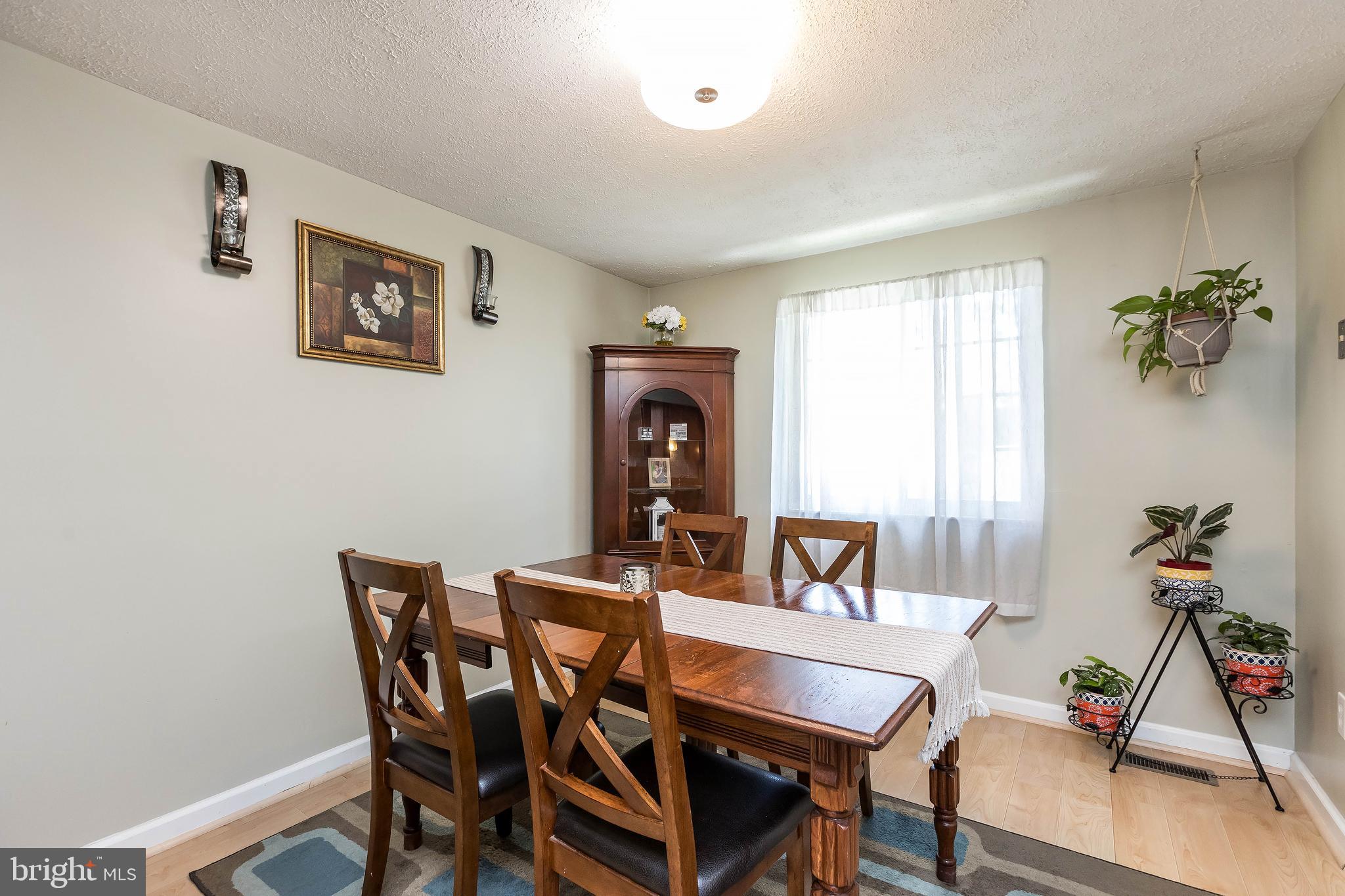 AMBER MEADOWS - Residential