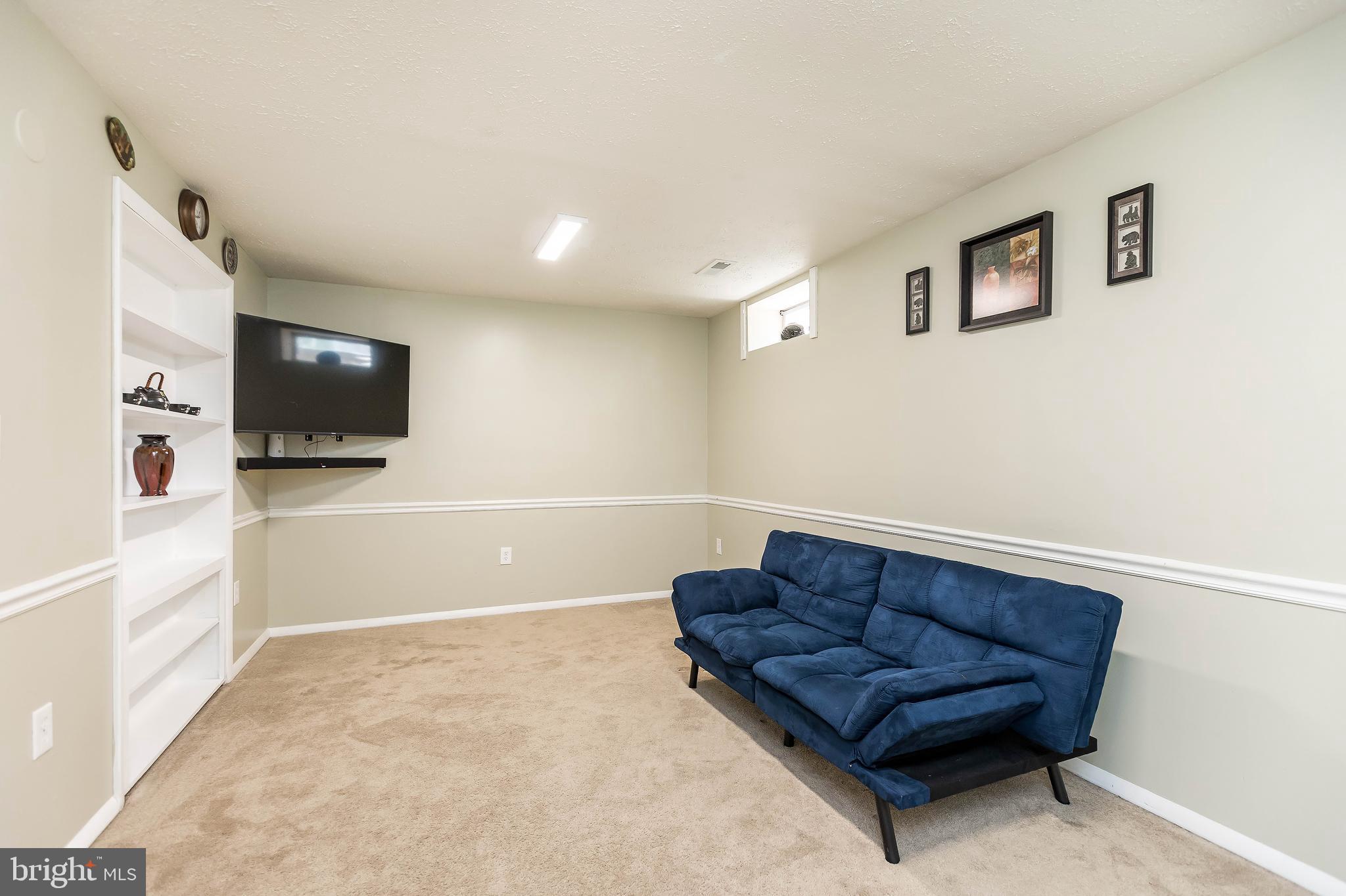 AMBER MEADOWS - Residential