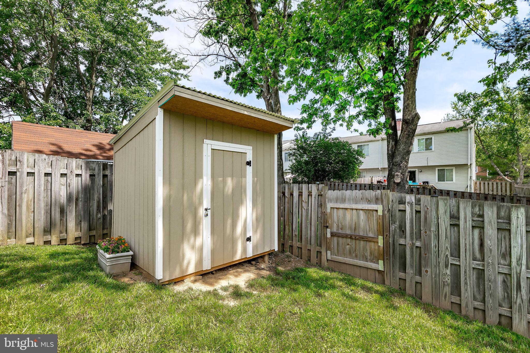 AMBER MEADOWS - Residential