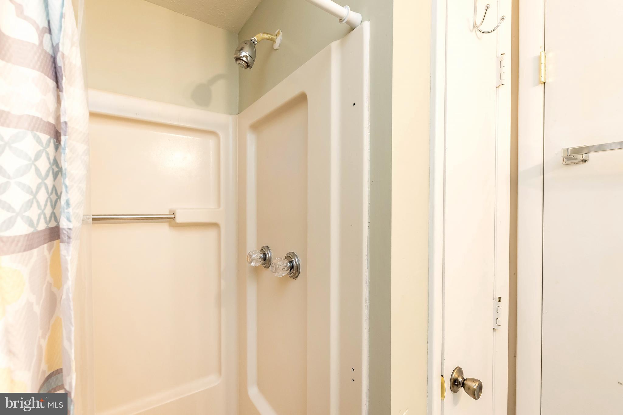 AMBER MEADOWS - Residential