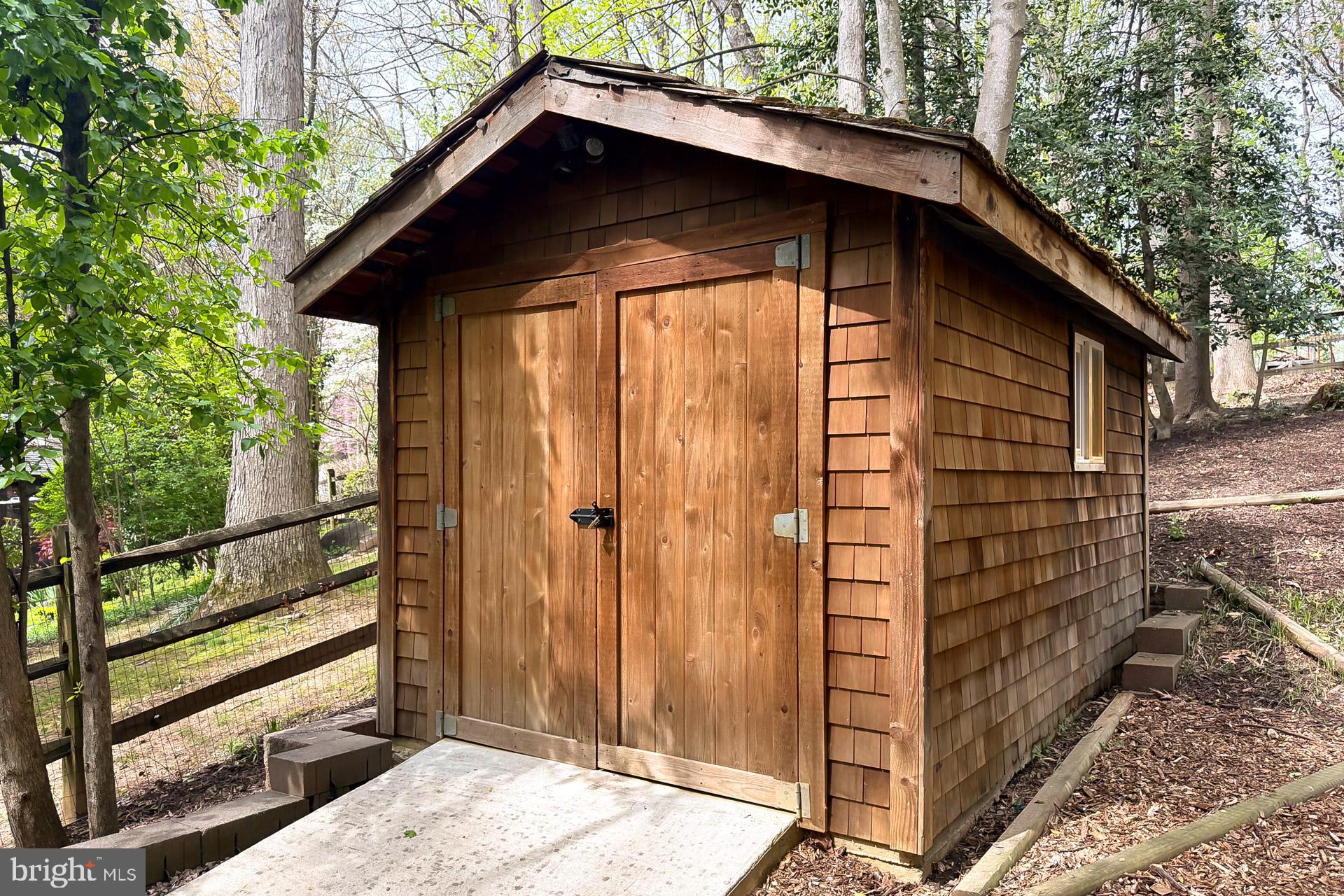 PLEASANT RIDGE - Residential