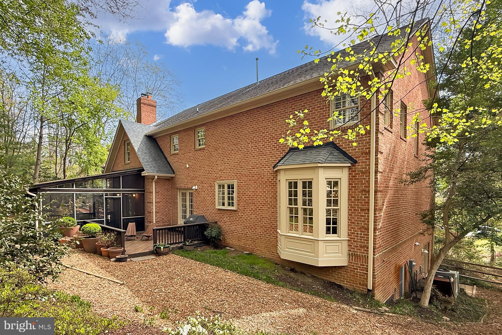 PLEASANT RIDGE - Residential