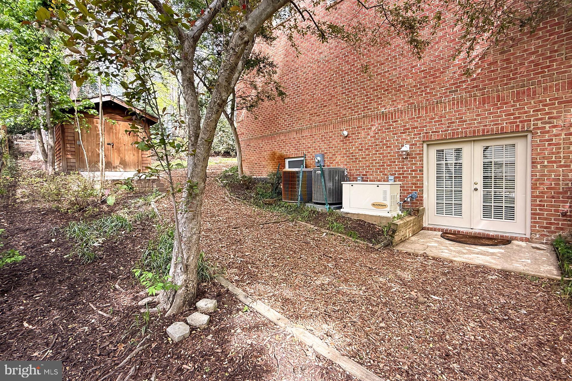 PLEASANT RIDGE - Residential