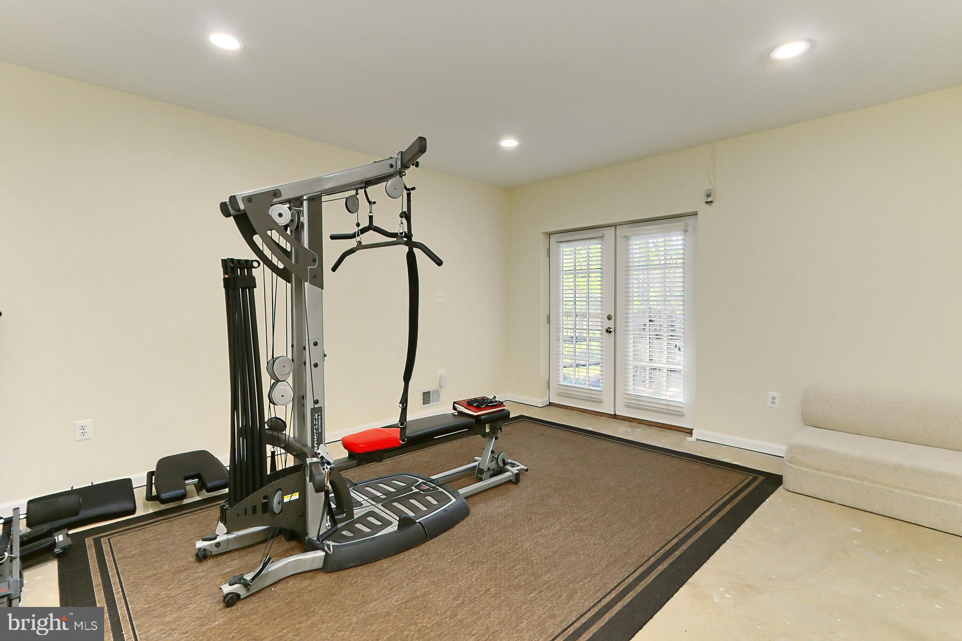 PLEASANT RIDGE - Residential